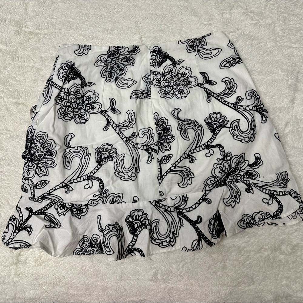 DO+BE B&W Ruffled Mini Skirt - Picture 4 of 6